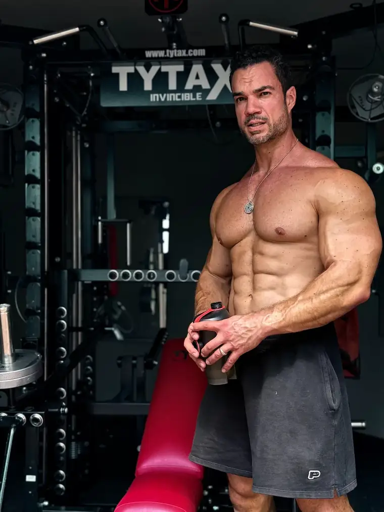 Julien Quaglierini dans son home gym